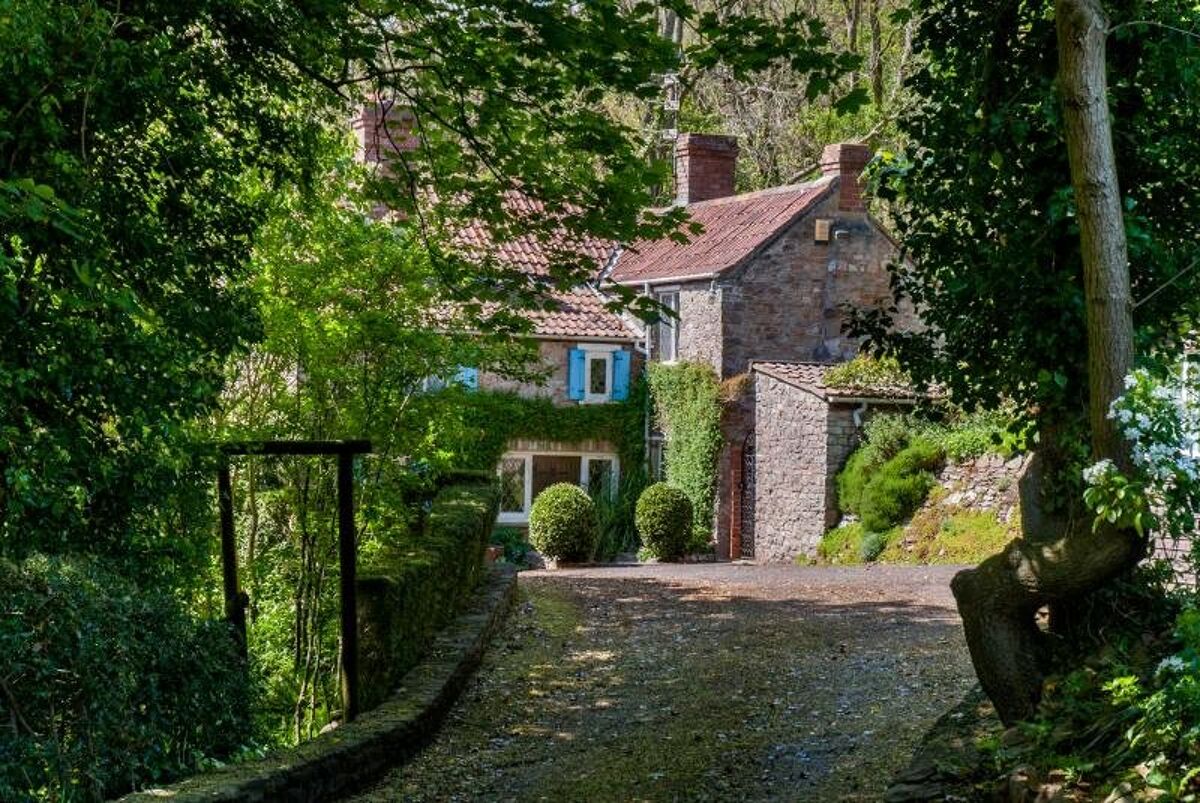 house for sale in Ham Lane, Wraxall, Bristol, BS48 BRS140113 Knight