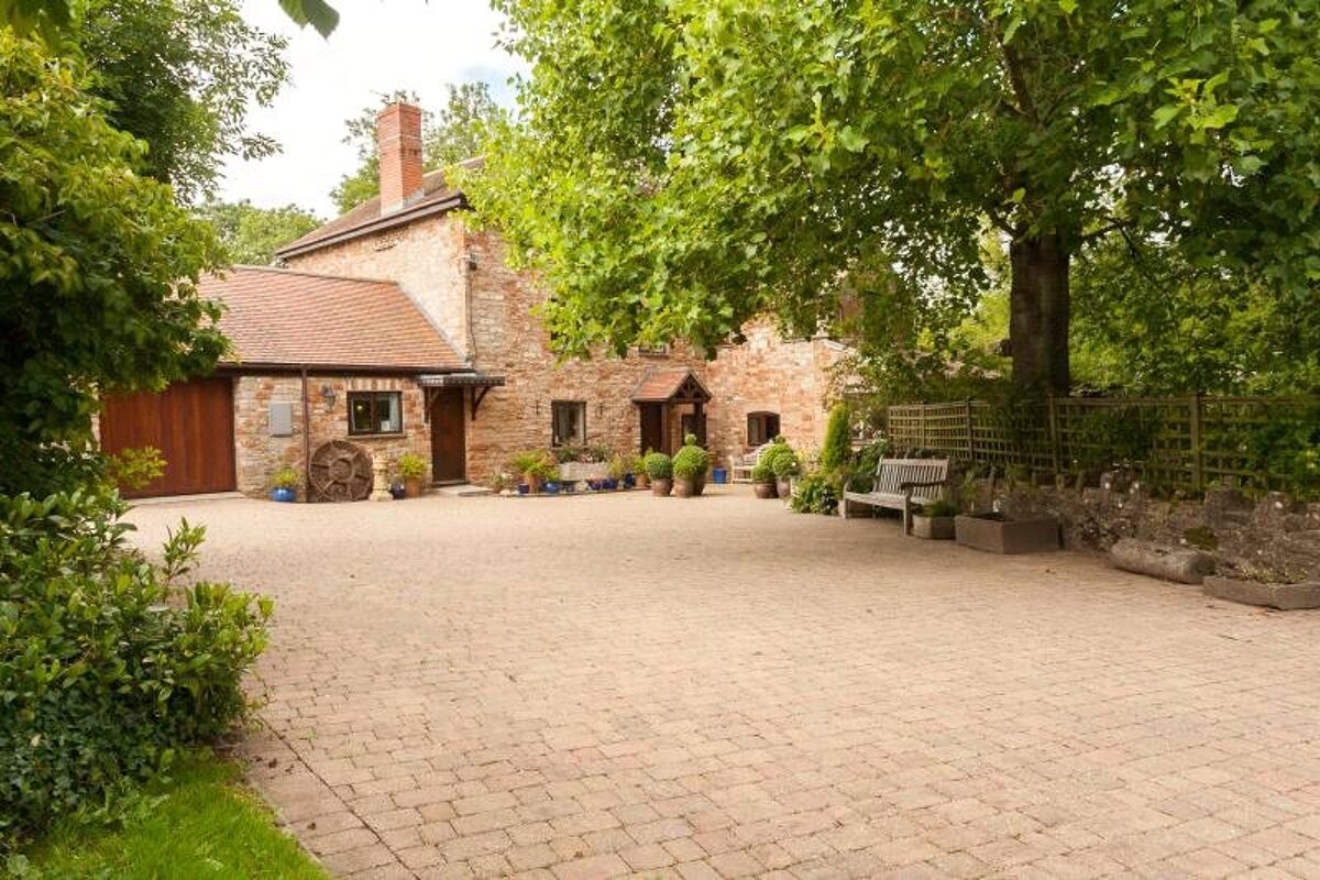 house for sale in Limeburn Hill, Chew Magna, Somerset, BS40 BRS140415