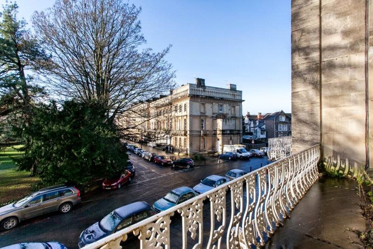 flat for sale in Lansdown Place, Clifton, Bristol, BS8 BRS140464