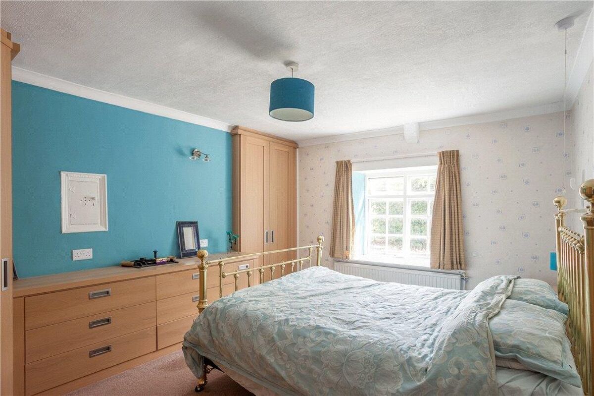 house for sale in Bath Road, Langford, Bristol, North Somerset, BS40