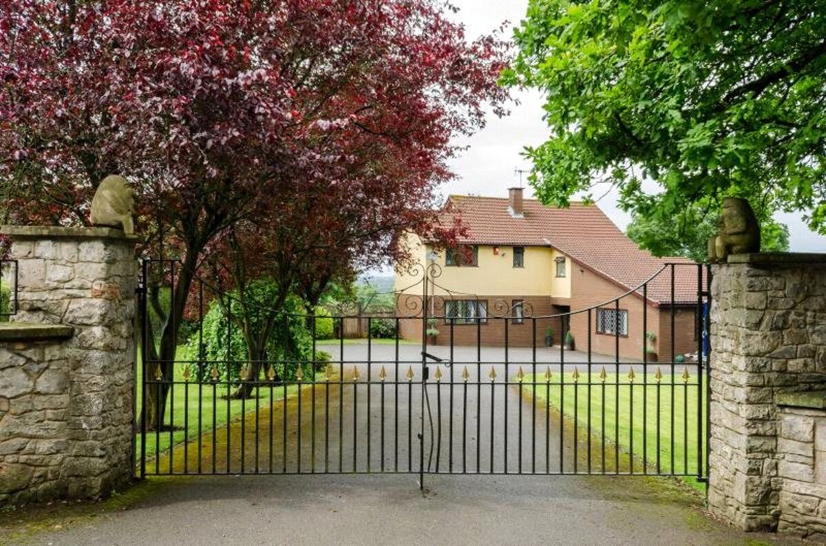 house for sale in Rhodyate Hill, Congresbury, Bristol, North Someset