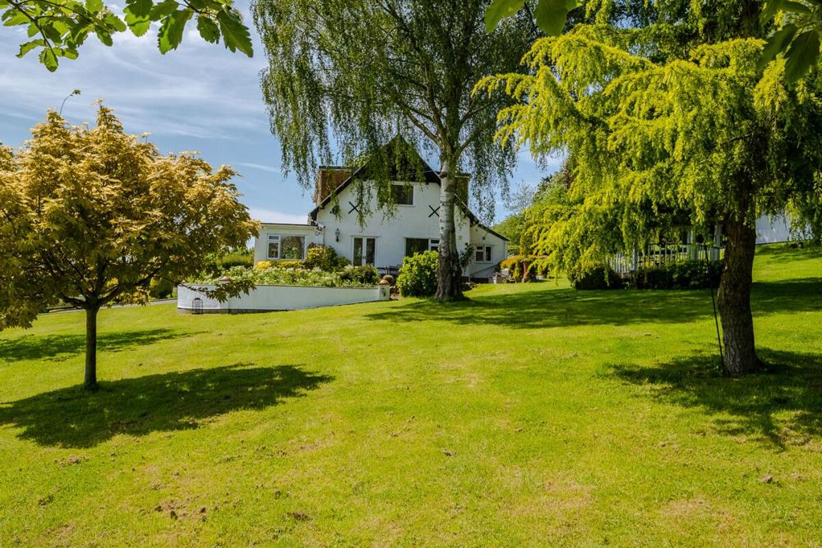 house for sale in Clevedon Road, Tickenham, Clevedon, BS21 BRS160279