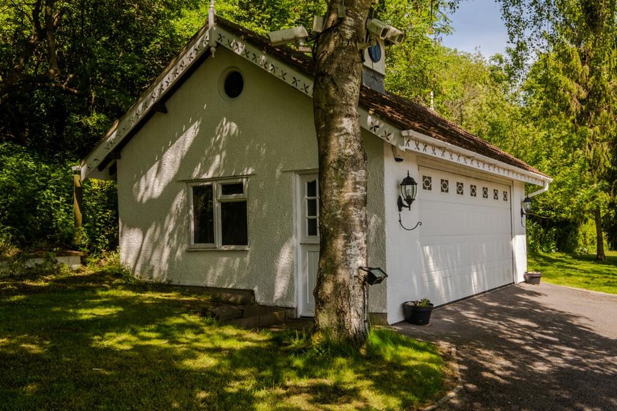 house for sale in Clevedon Road, Tickenham, Clevedon, BS21 BRS160279