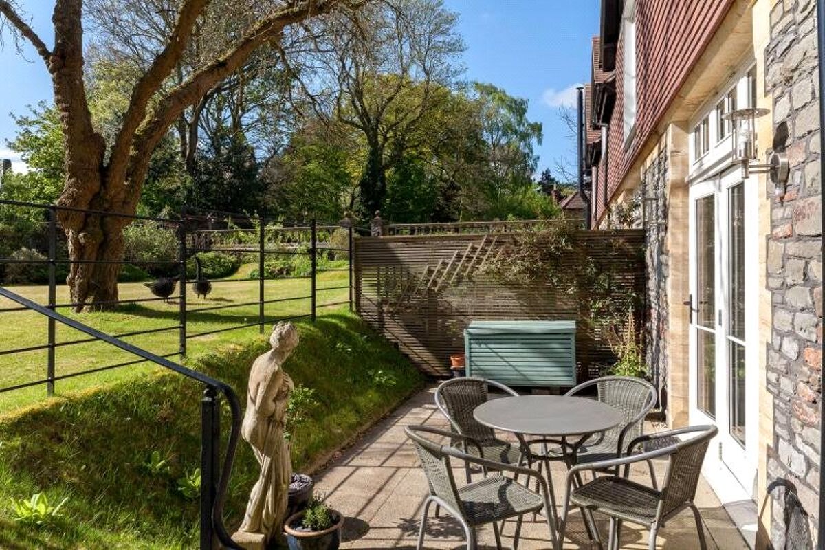 A visit to any bristol street motors branch will ensure an experience that is thorough, comprehensive, and tailored to meet any specific needs you might have. Leigh Woods Bristol : house for sale in Coach House Mews, North Road, Leigh ...