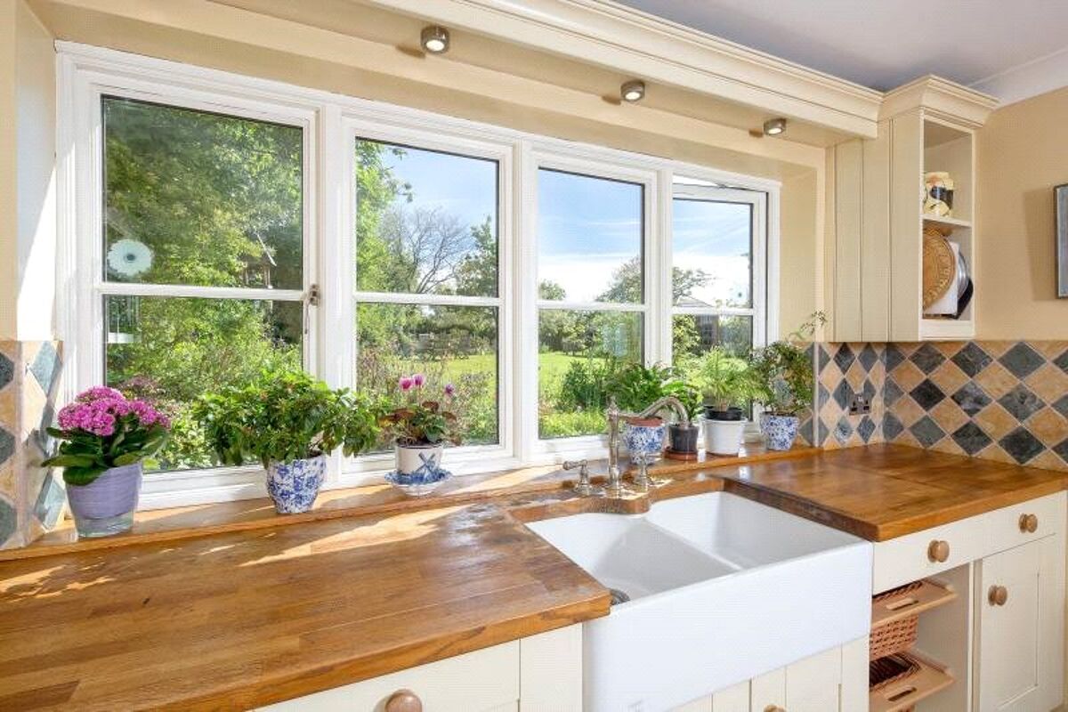 house for sale in Brinsea, Congresbury, Bristol, North Somerset, BS49