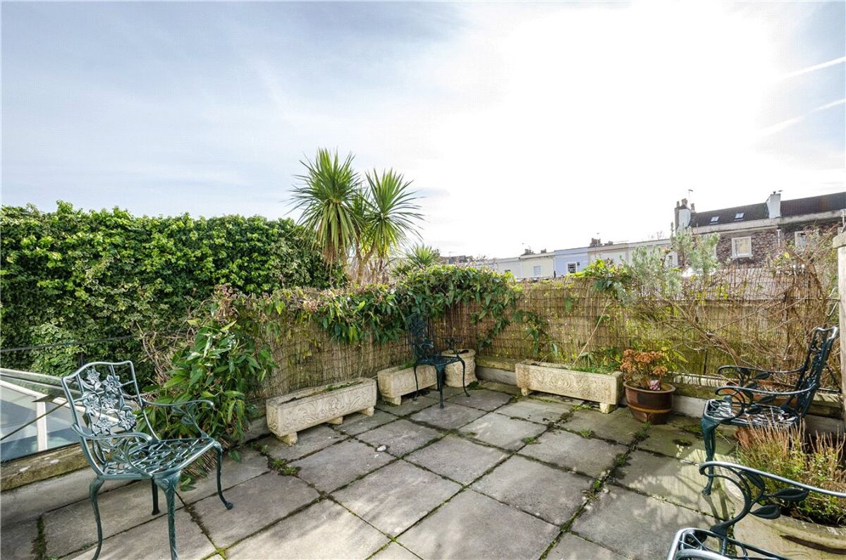 flat for sale in Gloucester Row, Bristol, BS8 BRS180243 Knight Frank
