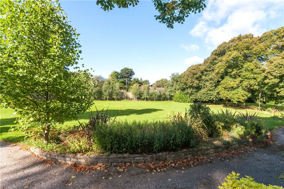 development plot for sale in Thornbury Hill, Alveston, Bristol, South