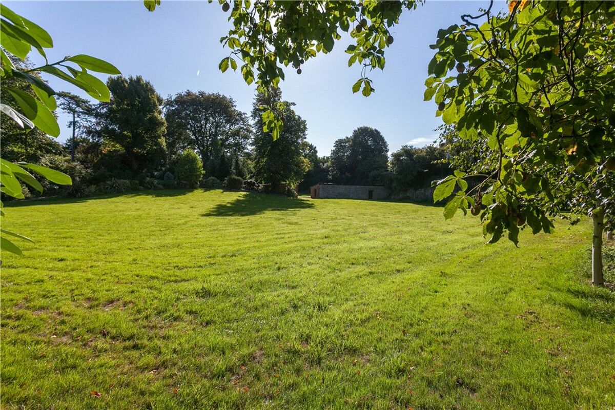 development plot for sale in Thornbury Hill, Alveston, Bristol, South
