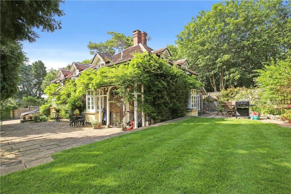 house for sale in Kings Weston Road, Bristol, BS11 BRS180409 Knight