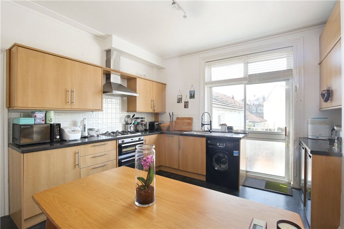 Maisonette For Sale In Waterford Road Henleaze Bristol Bs9