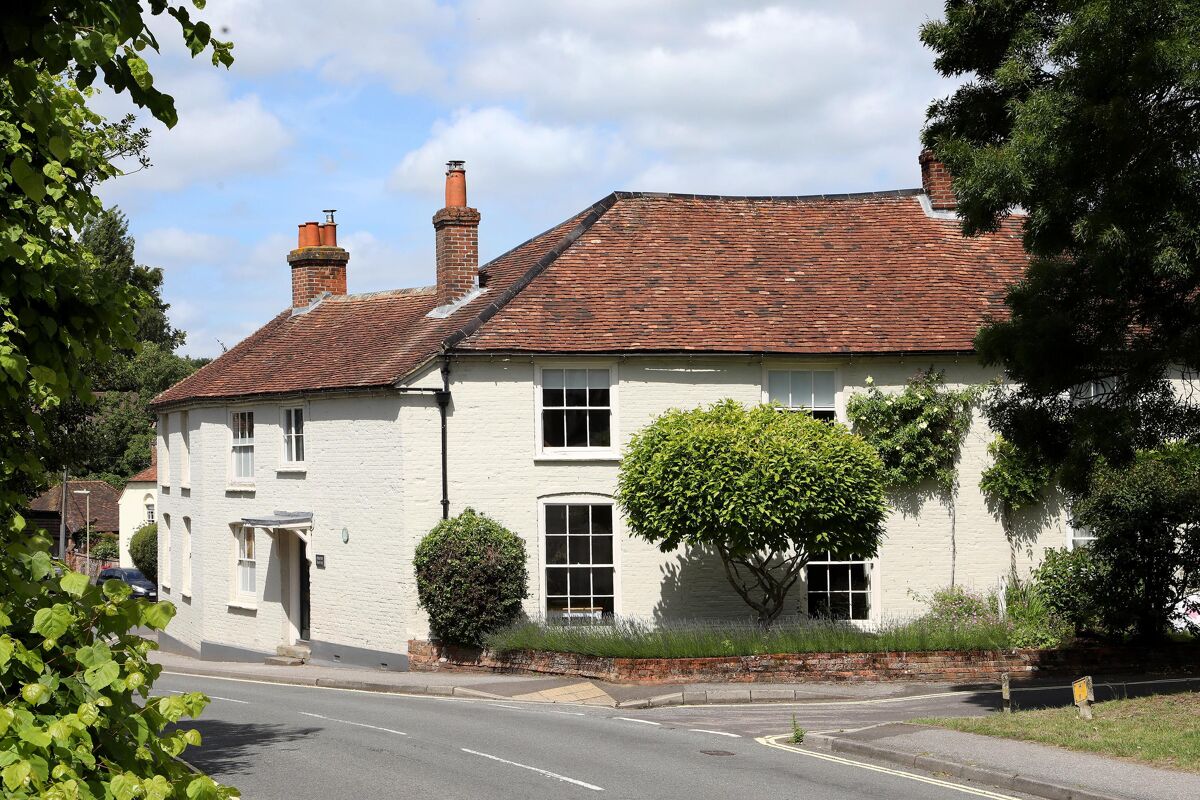 house for sale in Newbury Road, Kingsclere, Newbury, Hampshire RG20