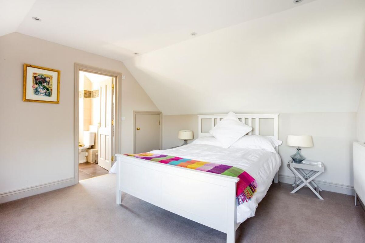 house for sale in Monk Sherborne Road, Charter Alley, Hampshire RG26