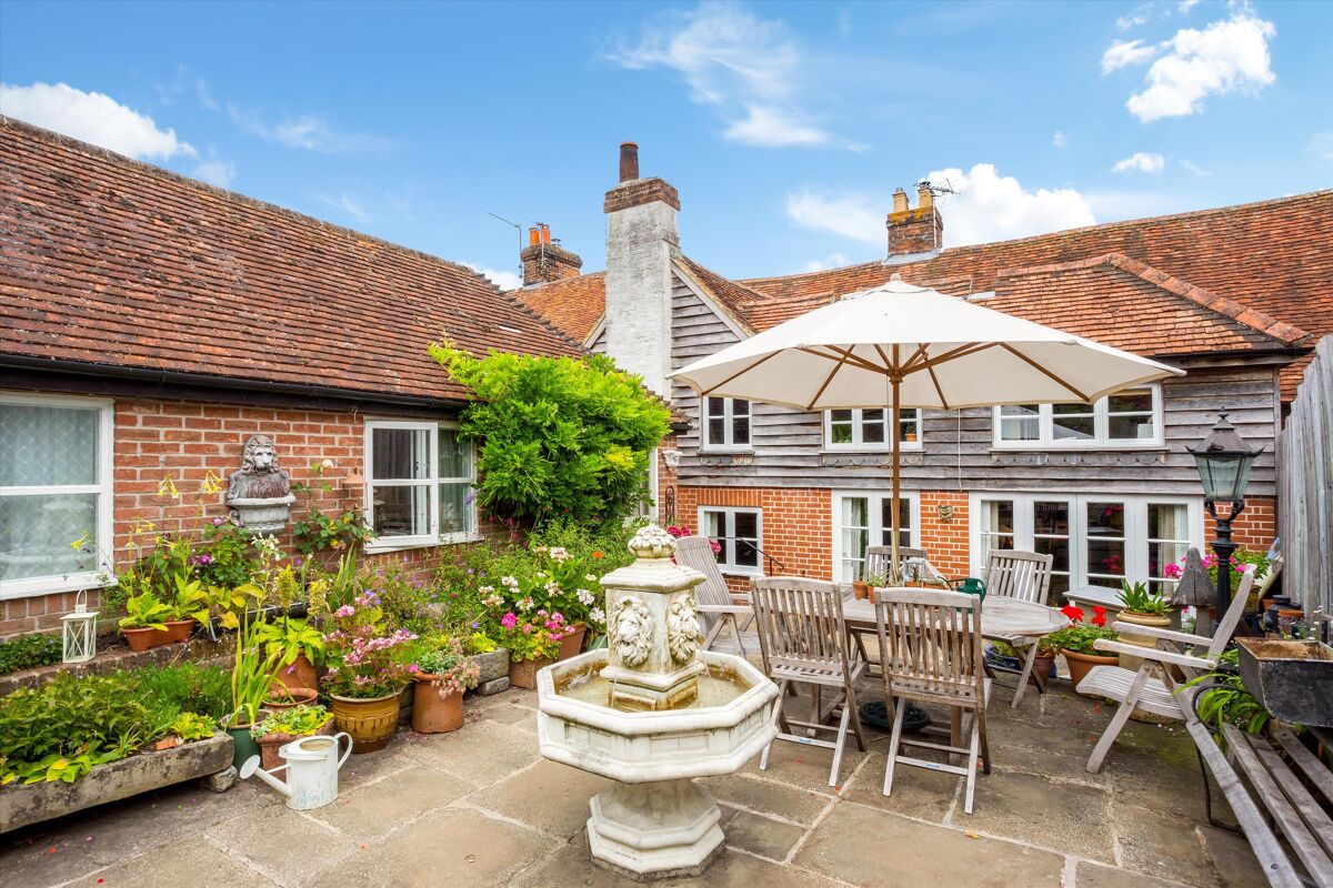 house for sale in Street, Kingsclere, Newbury, Hampshire RG20