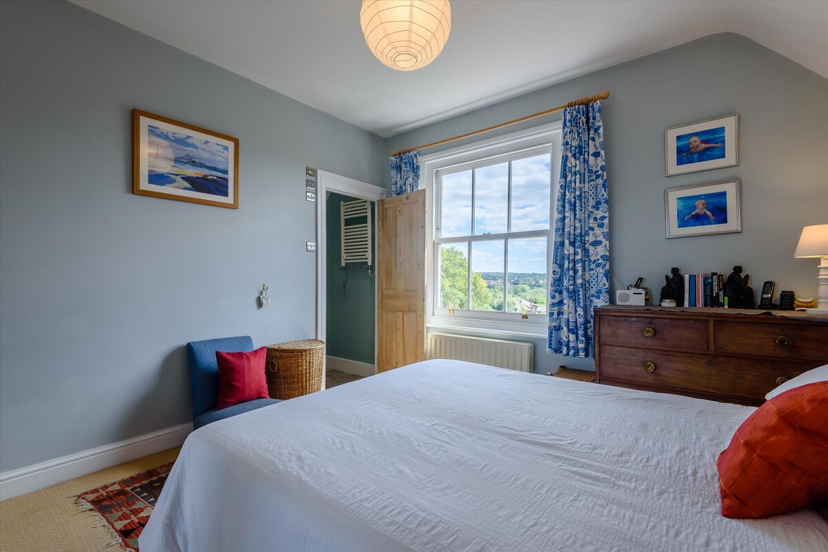 house for sale in Overton, Basingstoke, Hampshire, RG25 BSK012063019