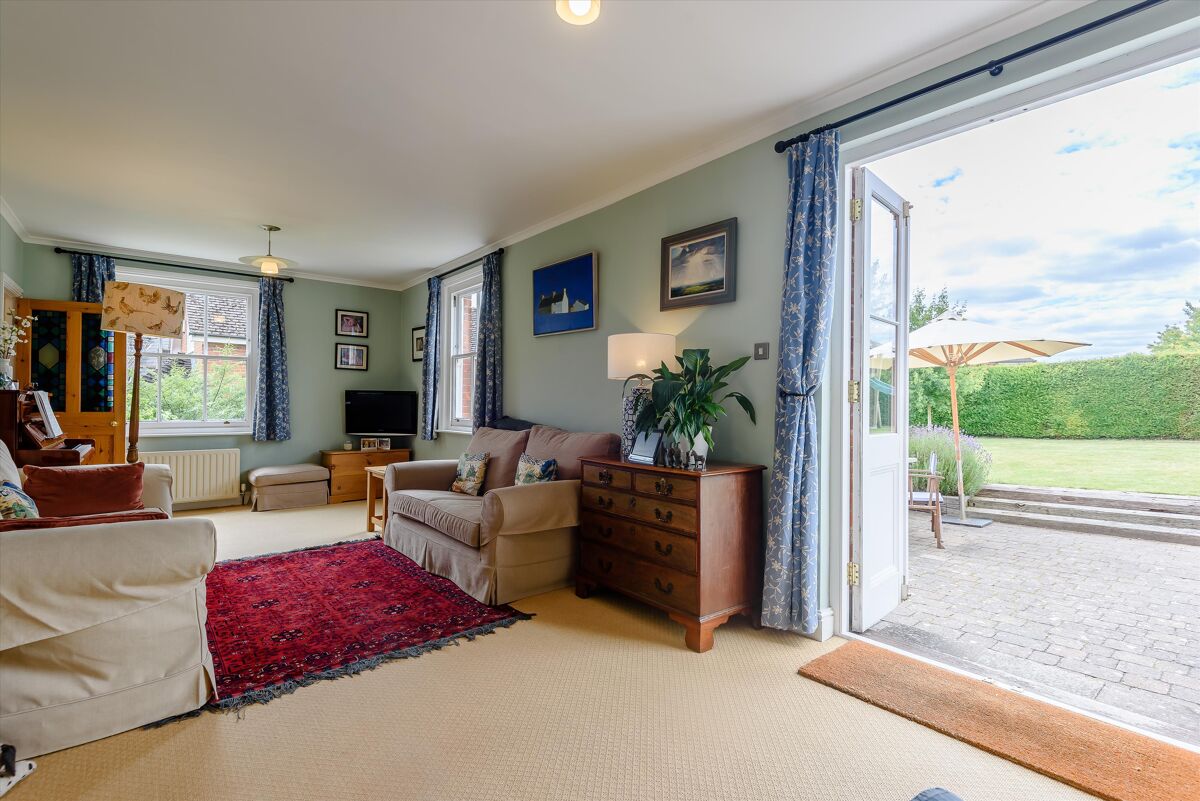 house for sale in Overton, Basingstoke, Hampshire, RG25 BSK012063019