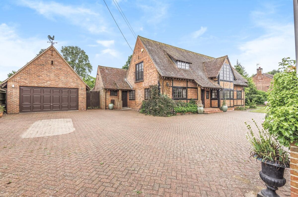 Properties for Sale in Tadley - Houses for Sale in Tadley - Knight