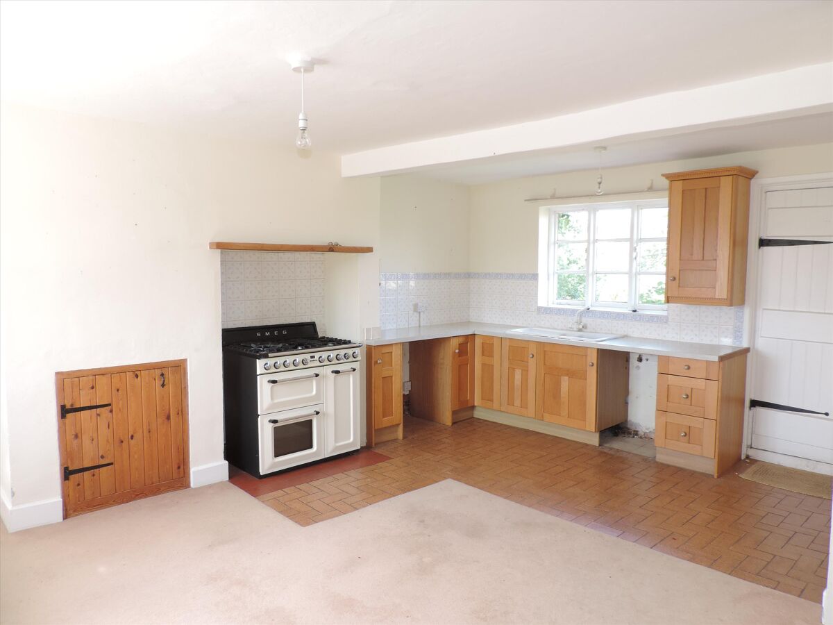 house for sale in Laverstoke, Whitchurch, Hampshire, RG28