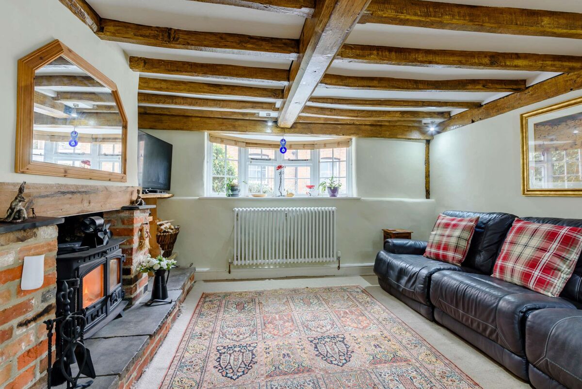 house for sale in Swan Street, Kingsclere, Newbury, Hampshire, RG20