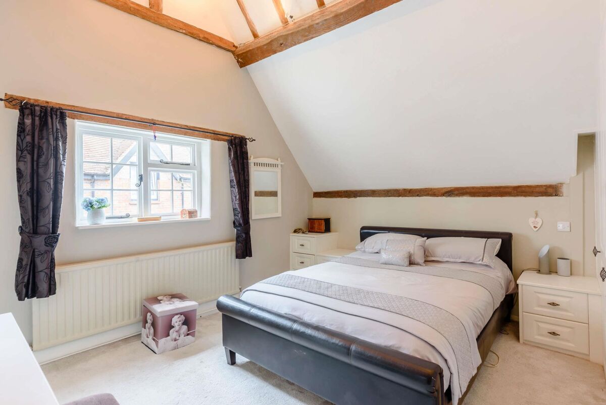 house for sale in Swan Street, Kingsclere, Newbury, Hampshire, RG20