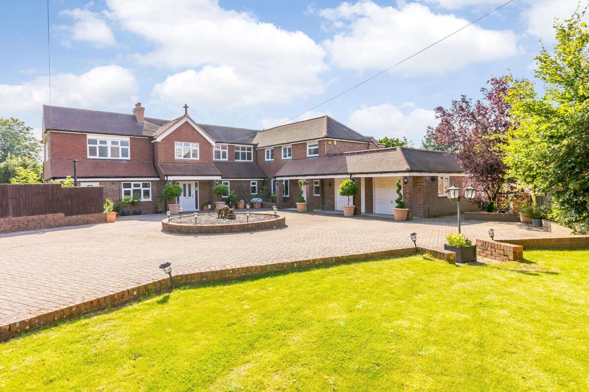 house for sale in Broad Oak, Odiham, Hook, Hampshire, RG29