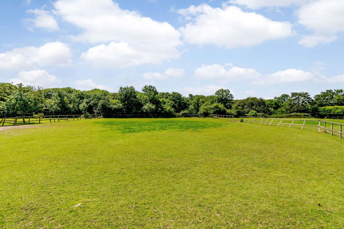 house for sale in Broad Oak, Odiham, Hook, Hampshire, RG29