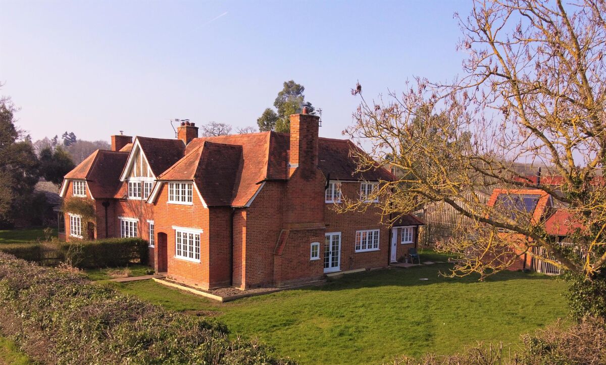 house for sale in Wildmoor, SherfieldonLoddon, Hook, RG27