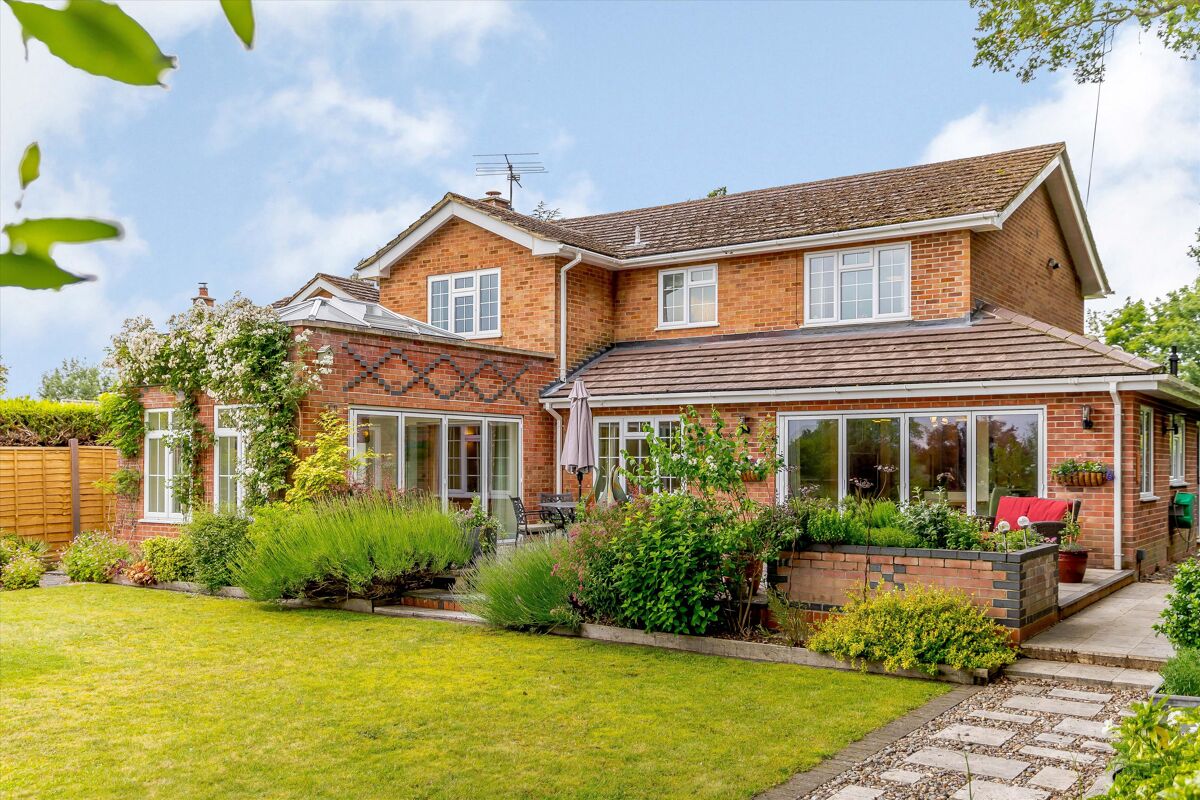 house for sale in Silchester Road, Little London, Basingstoke