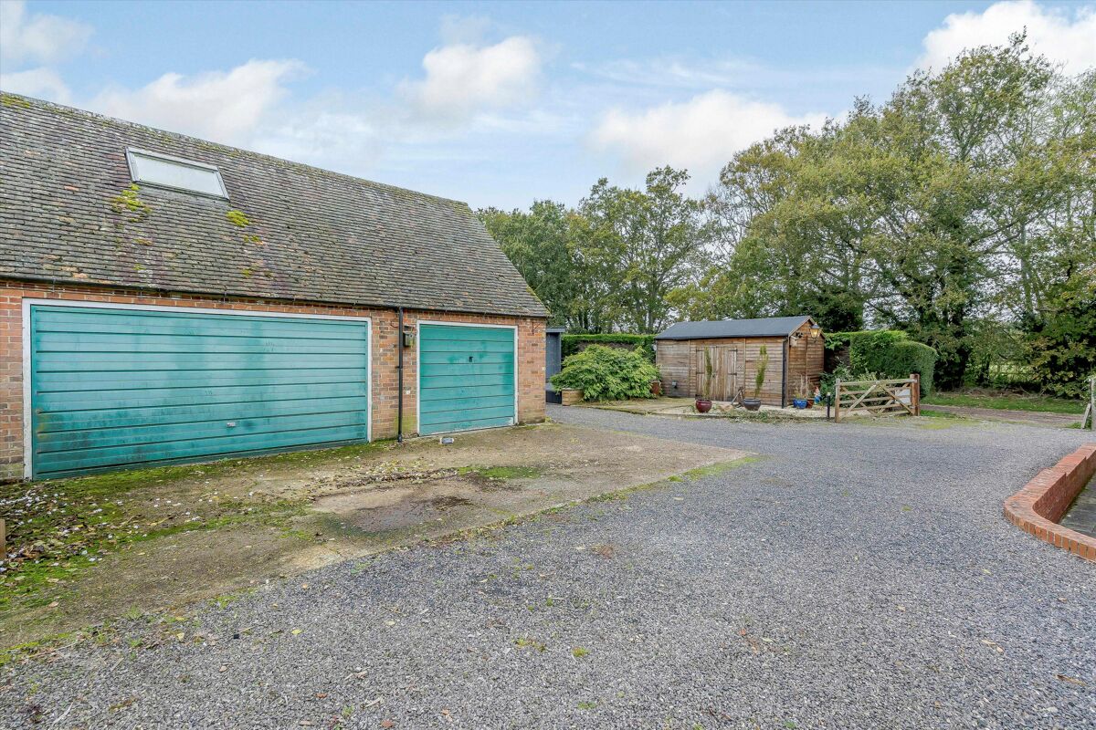 house for sale in Ox Drove, Burghclere, Newbury, Hampshire, RG20