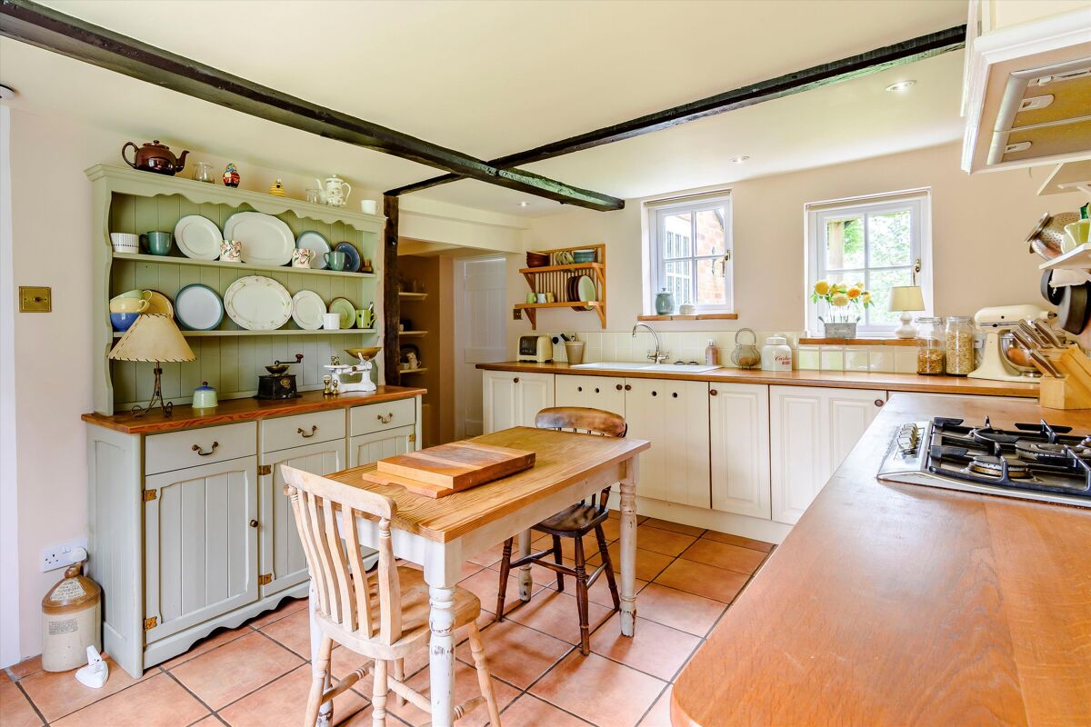 house for sale in Baughurst Road, Baughurst, Tadley, Hampshire, RG26