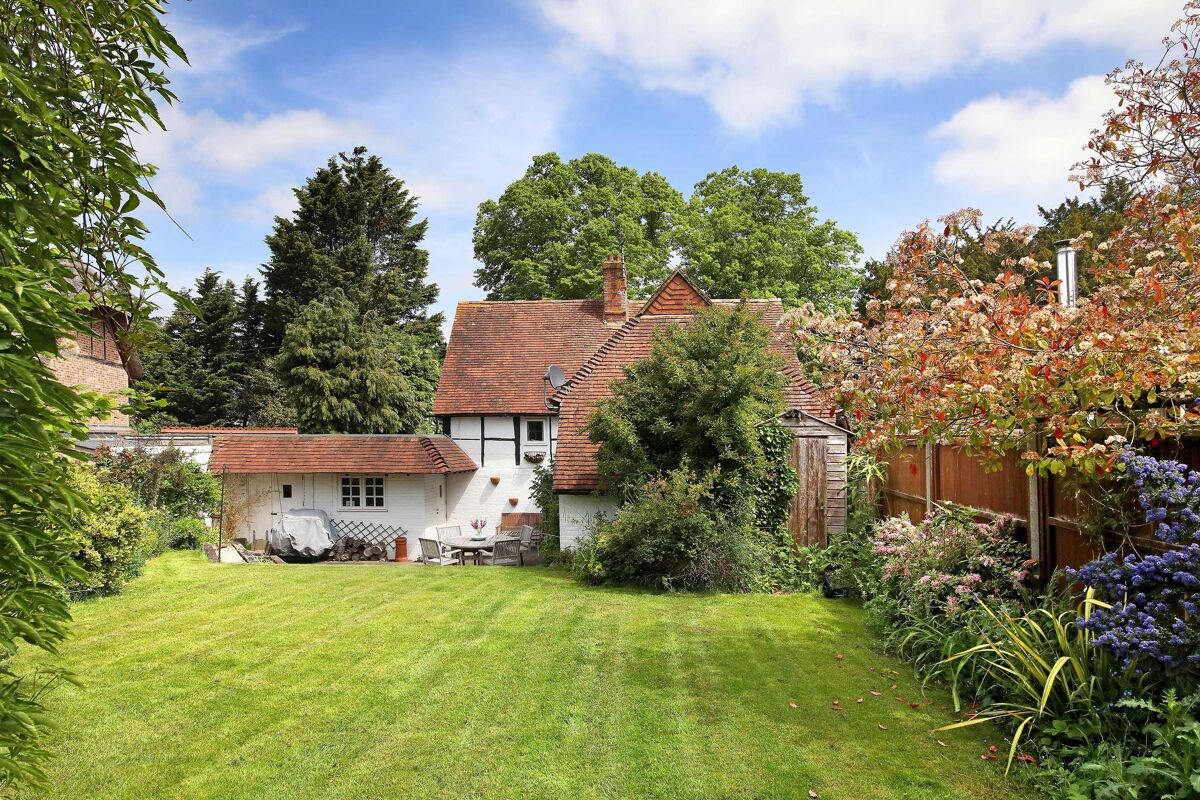 house for sale in Tunworth Road, Mapledurwell, Basingstoke, Hampshire