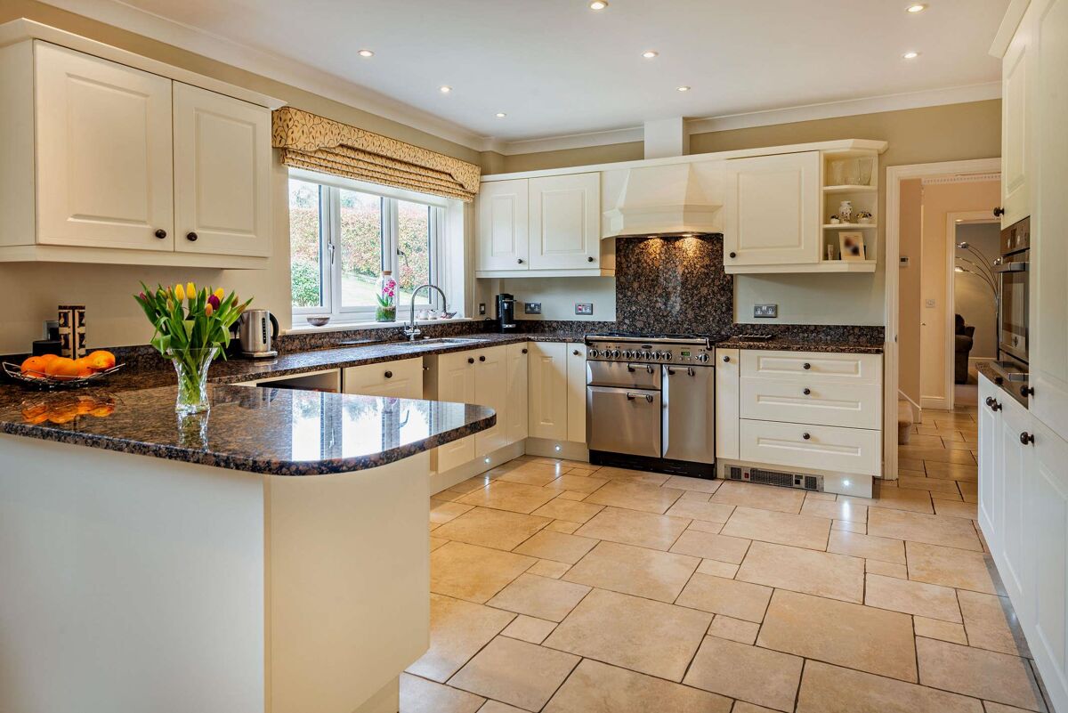 house for sale in Chapel Walk, Cliddesden, Basingstoke, Hampshire, RG25 BSK012255244 Knight