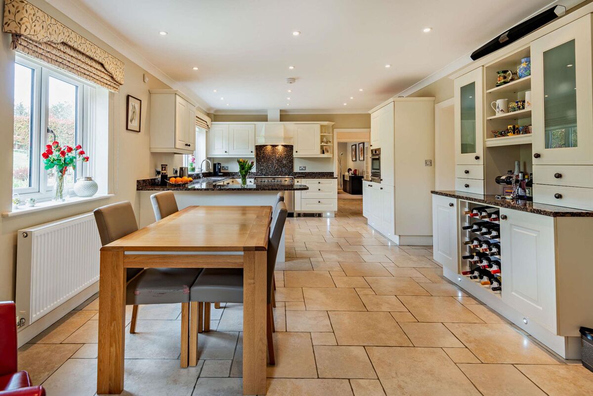 house for sale in Chapel Walk, Cliddesden, Basingstoke, Hampshire, RG25 BSK012255244 Knight