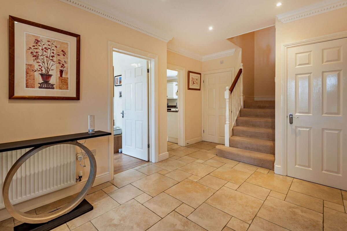 house for sale in Chapel Walk, Cliddesden, Basingstoke, Hampshire, RG25 BSK012255244 Knight