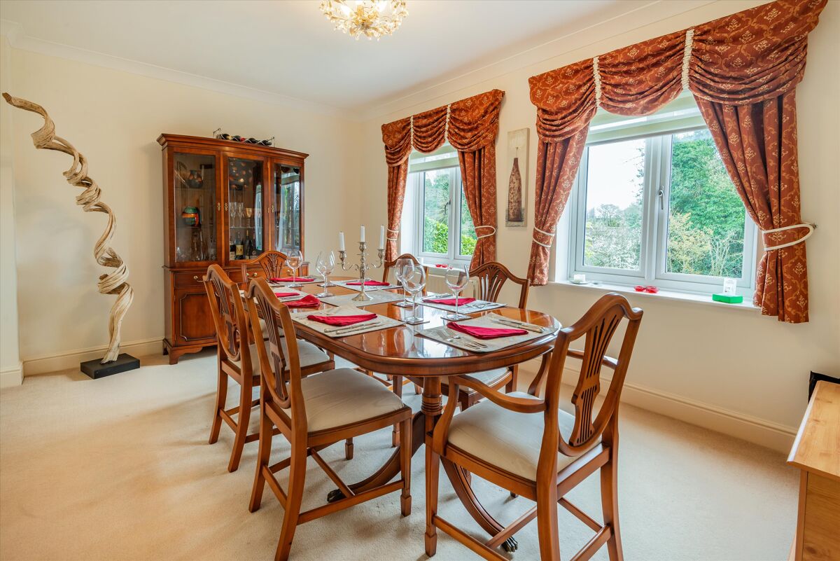 house for sale in Chapel Walk, Cliddesden, Basingstoke, Hampshire, RG25 BSK012255244 Knight