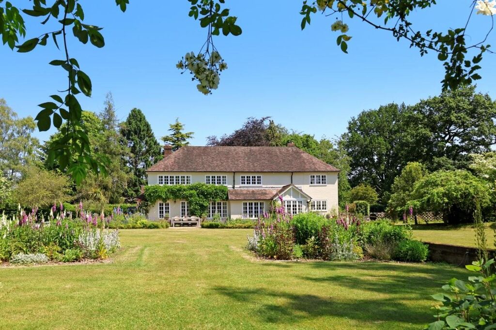 Image of Shalden Green Road, Shalden, Alton, Hampshire, GU34