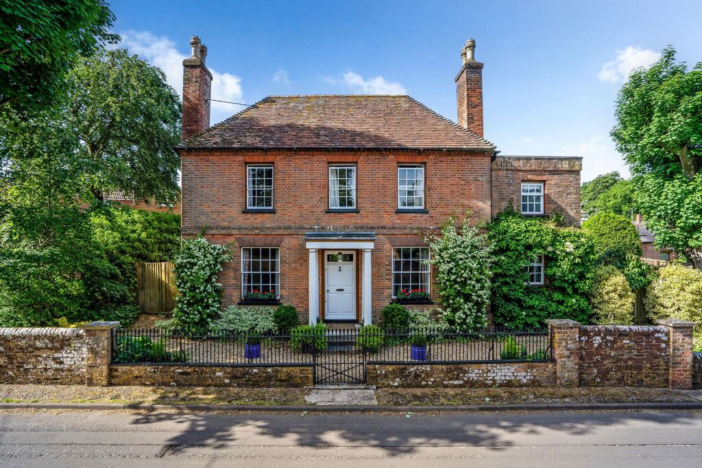 Image of Hill Road, Oakley, Basingstoke, Hampshire RG23