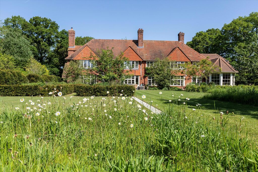 Image of Bagwell Lane, Winchfield, Odiham, Hampshire RG27