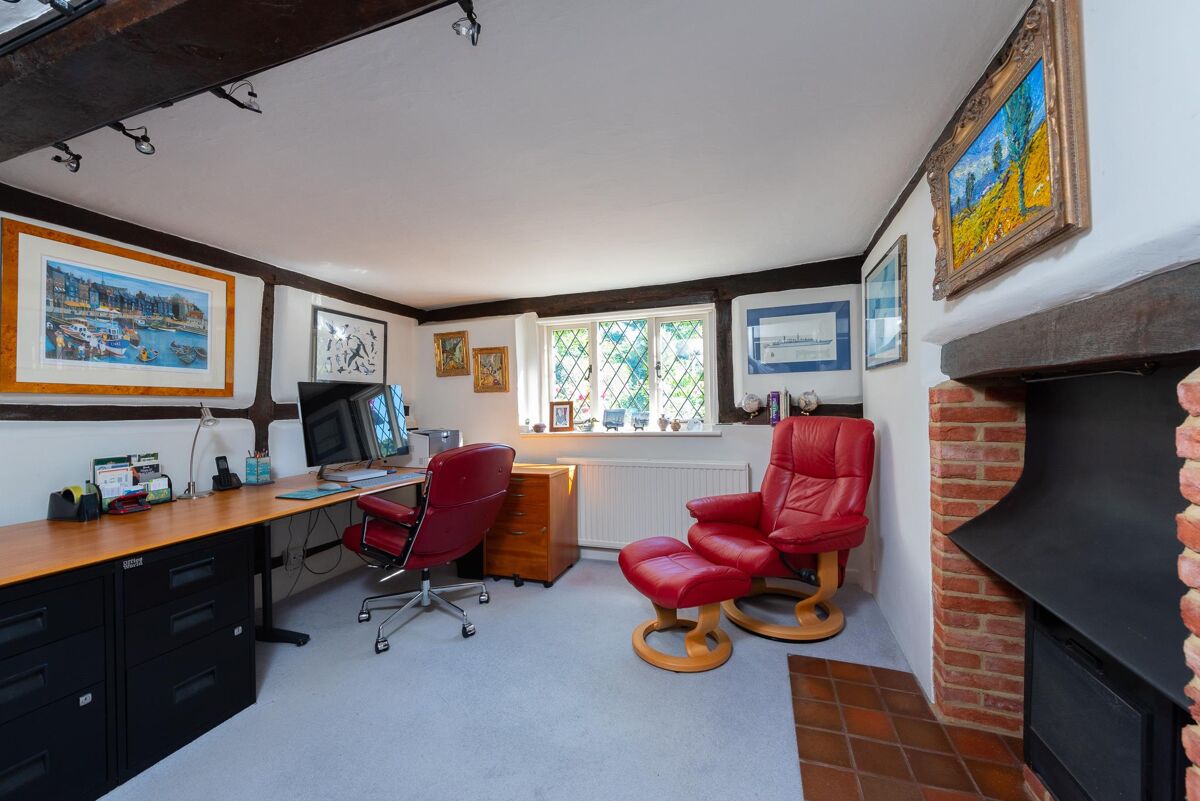 house for sale in Blaegrove Lane, Up Nately, Hook, Hampshire, RG27