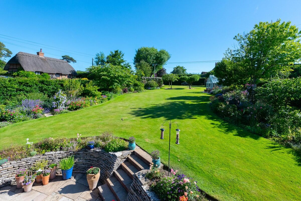 house for sale in Blaegrove Lane, Up Nately, Hook, Hampshire, RG27