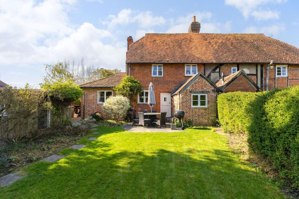 Image of West End, Sherborne St. John, Basingstoke, Hampshire, RG24