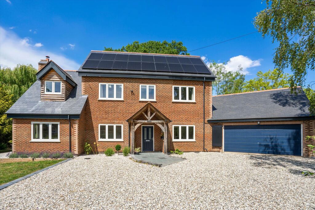 Image of Church Road, Tadley, Hampshire, RG26