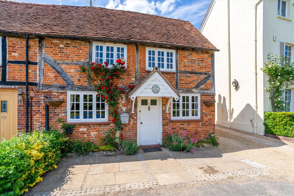 Image of The Street, Greywell, Hook, Hampshire, RG29