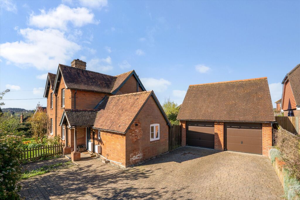Image of Kingsclere Road, Overton, Basingstoke, Hampshire, RG25