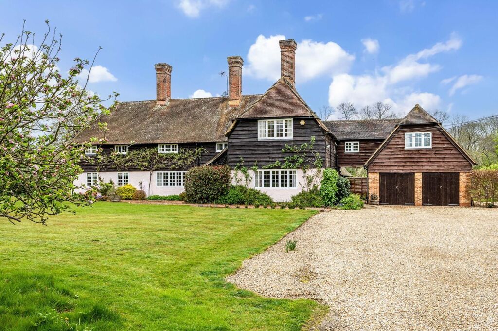 Image of Reading Road, Mattingley, Hook, Hampshire RG27