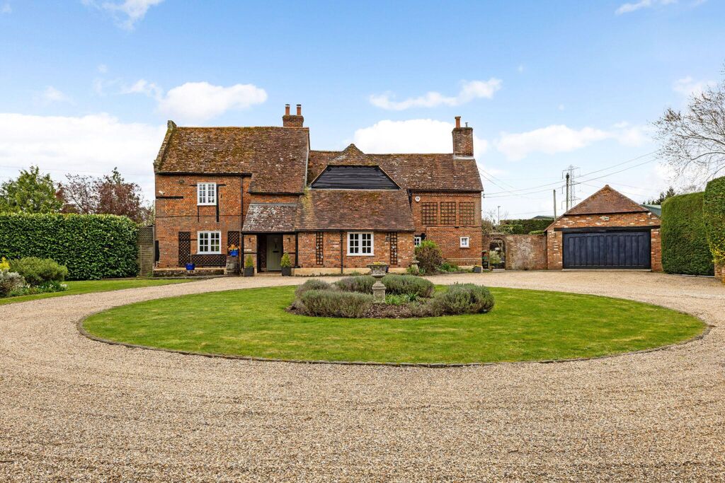 Image of New Road, Little London, Tadley, Hampshire RG26