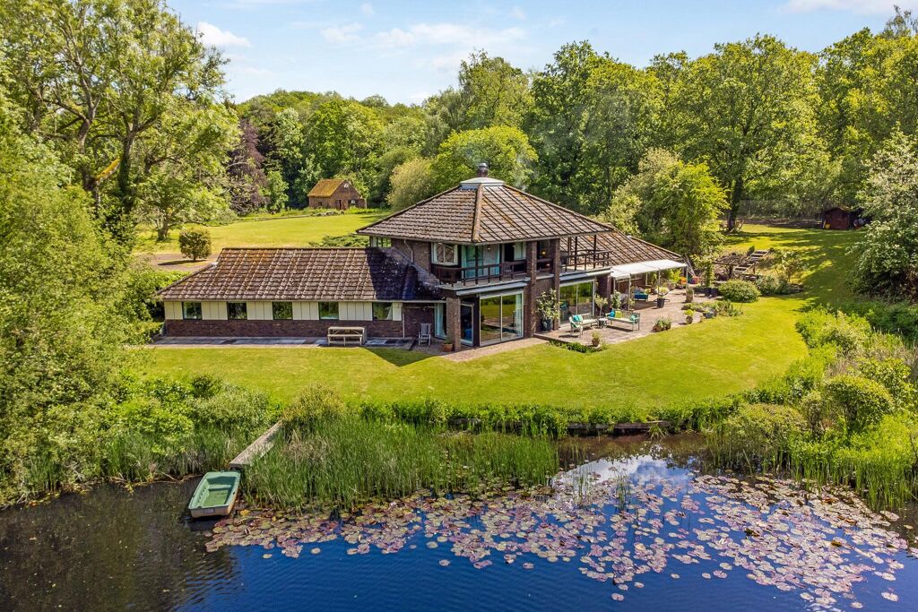 Image of Heath Lane, Crondall, Farnham, Hampshire GU10
