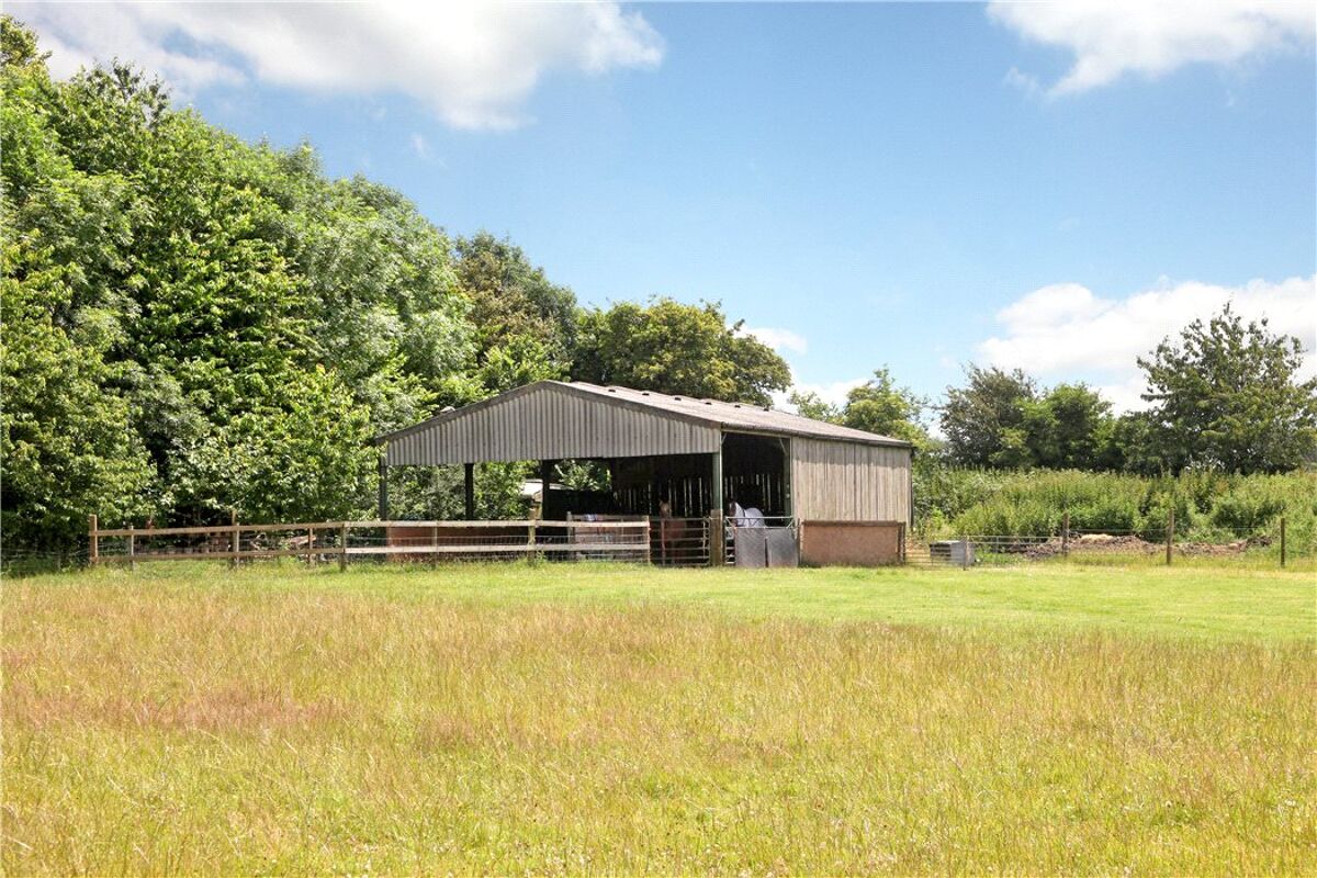 house for sale in Oakley, Basingstoke, Hampshire, RG23 BSK050123