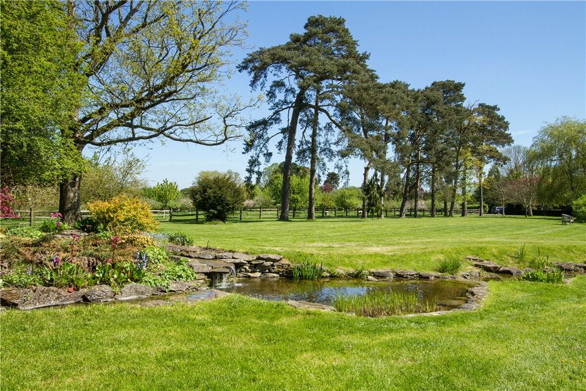 house for sale in Crown Lane, Newnham, Hook, Hampshire, RG27 BSK050140 Knight Frank