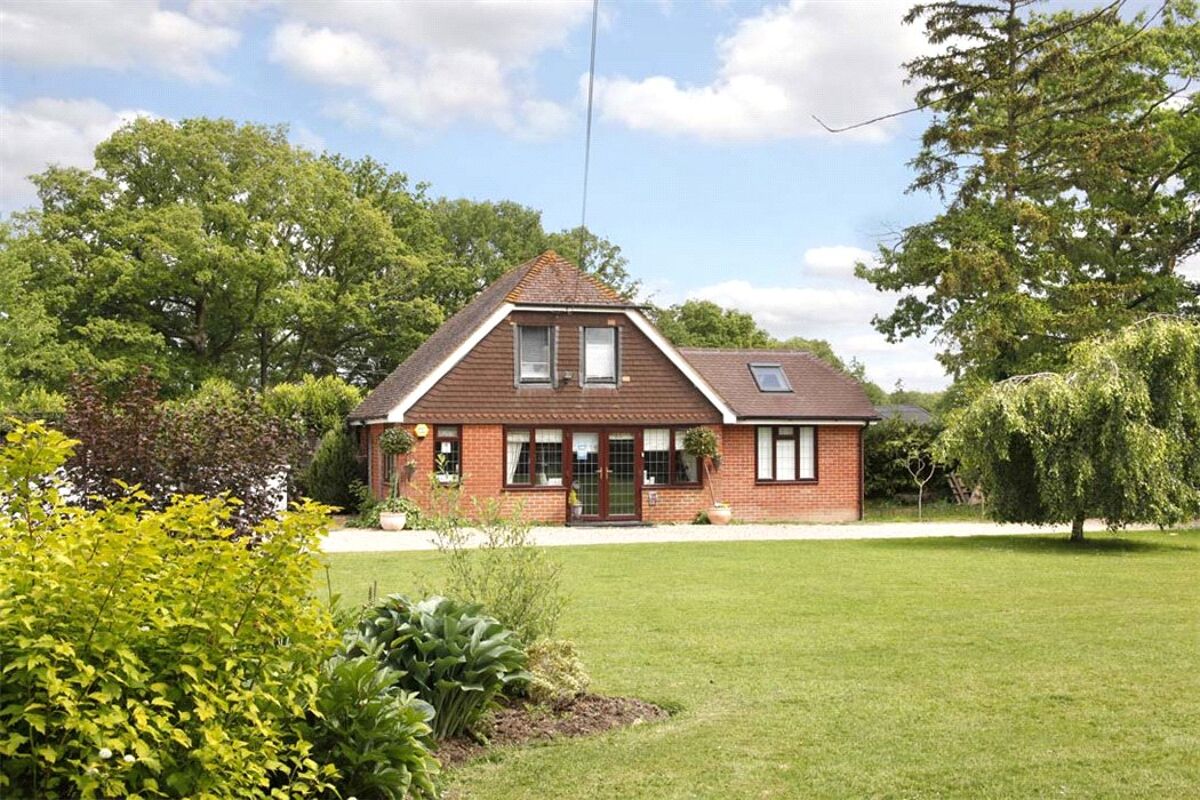 house for sale in Shaw Lane, Baughurst, Tadley, Hampshire BSK070004