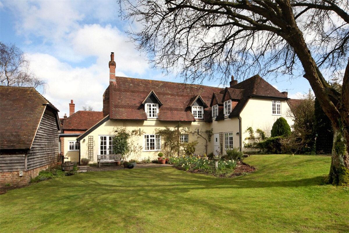 house for sale in Southington, Overton, Basingstoke, Hampshire, RG25